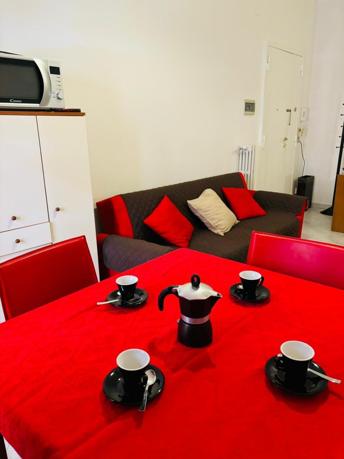 Matthias Central Rooms And Accomodation Bari Exterior photo