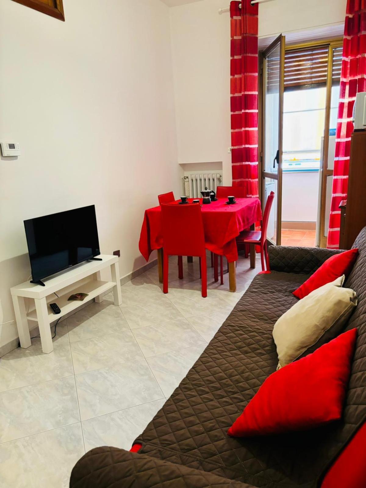 Matthias Central Rooms And Accomodation Bari Exterior photo